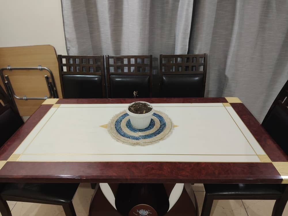 good dining table with chairs - 2