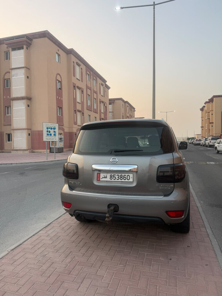 Nissan patrol platinum 2013 Family - 5