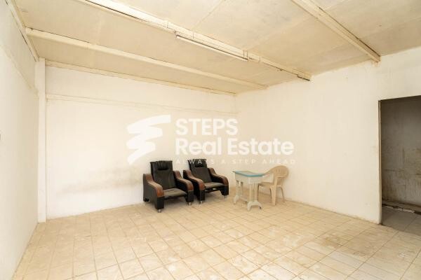Villa with Garden for rent in Doha - 9