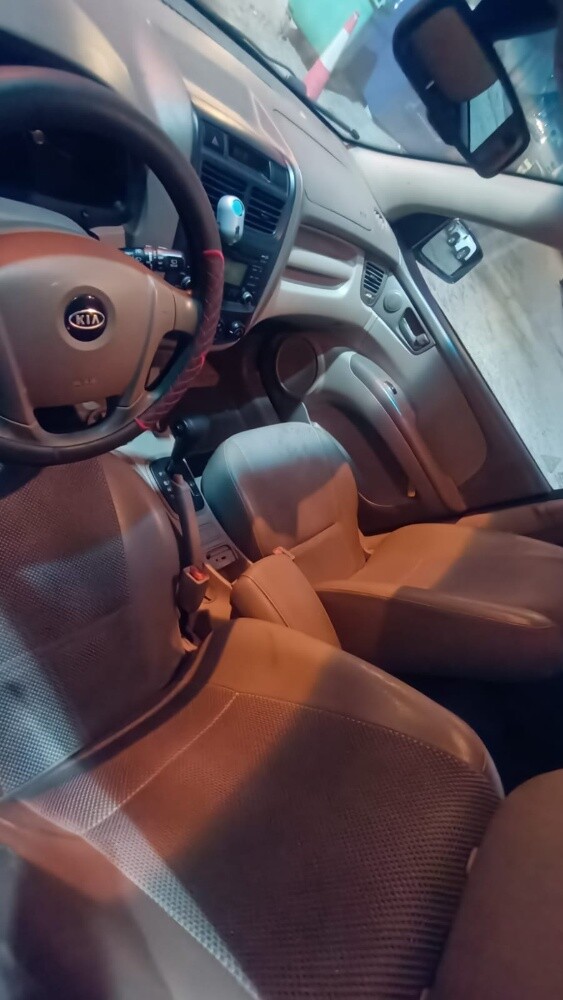 kia sportage 2010 model 4 cylinder - 12