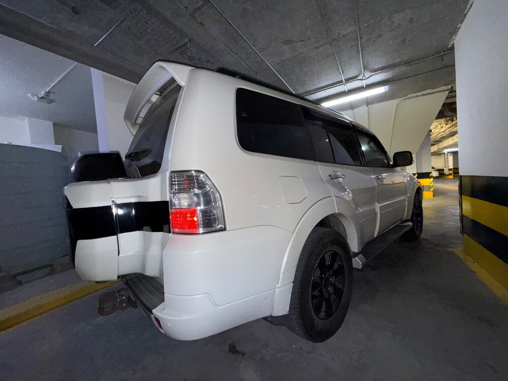 Mitsubishi pajero 2016 model - 1