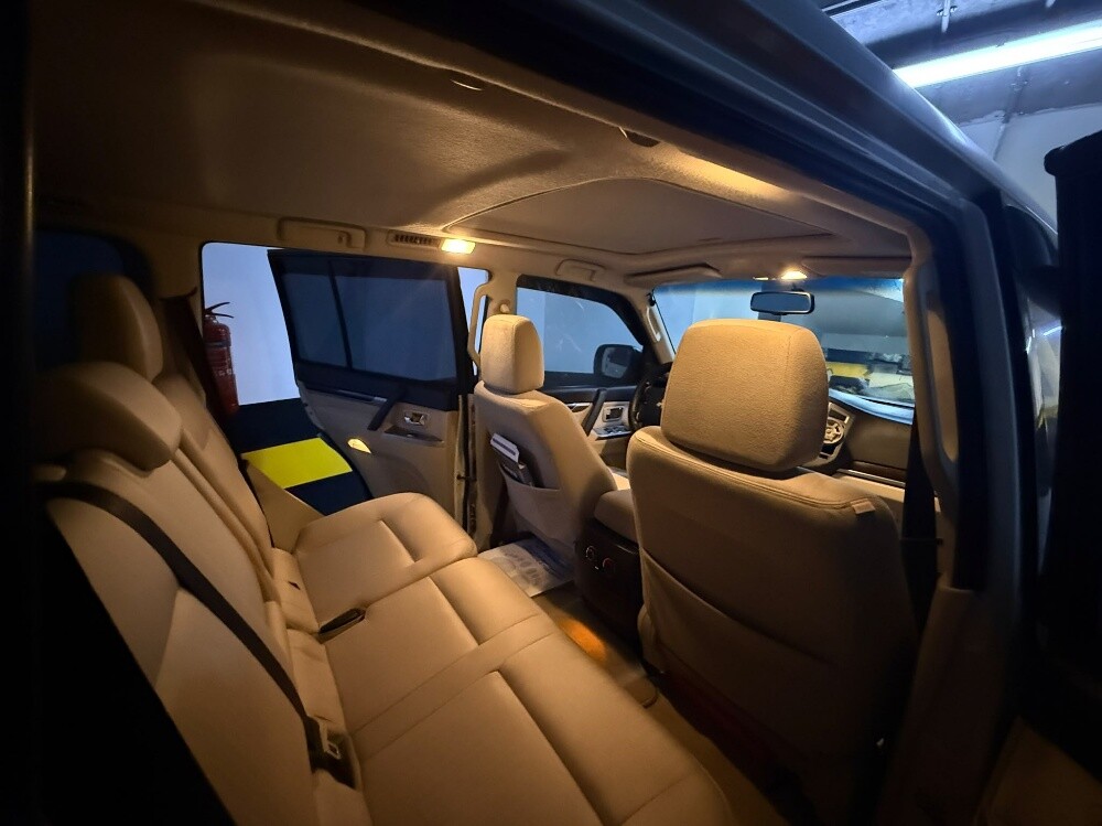 Mitsubishi pajero 2016 model - 8