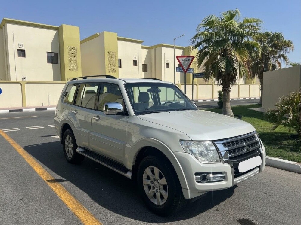 Mitsubishi Pajero - 3