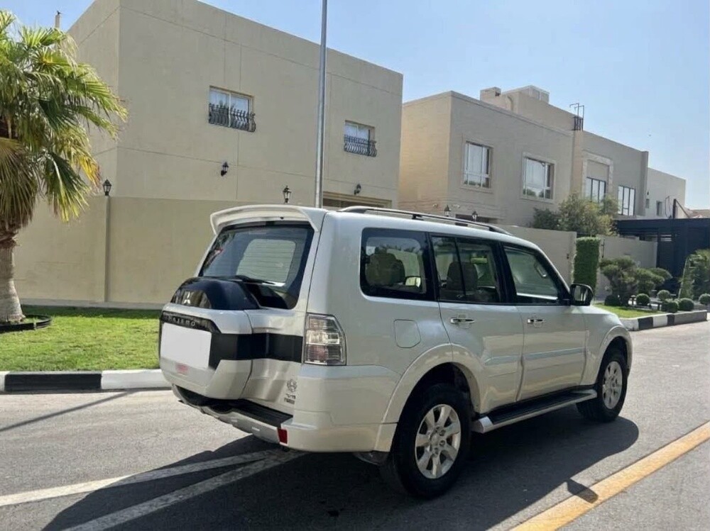 Mitsubishi Pajero - 5
