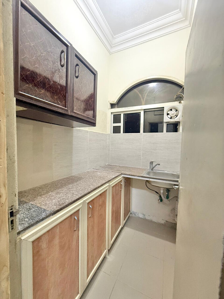 Studio for rent in Wukair  - 4