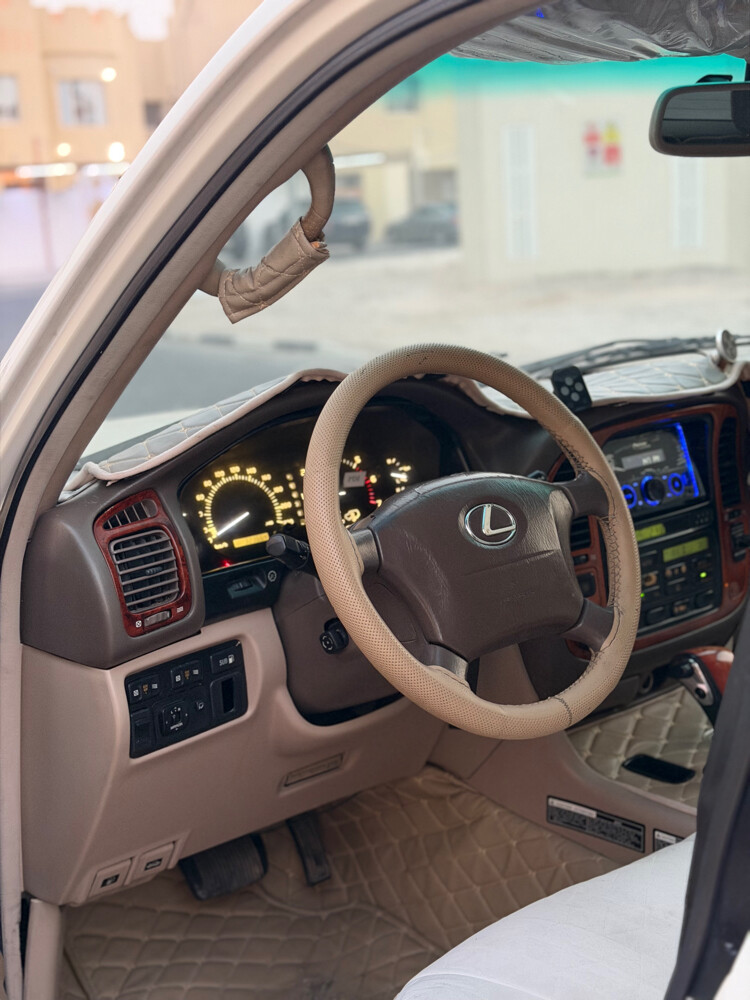Lexus LX470  - 4