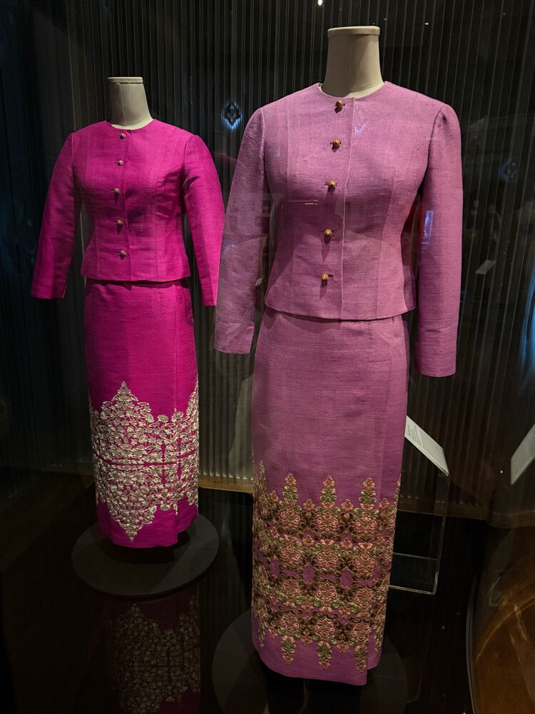 ladies Abaya Tailor Required - 1