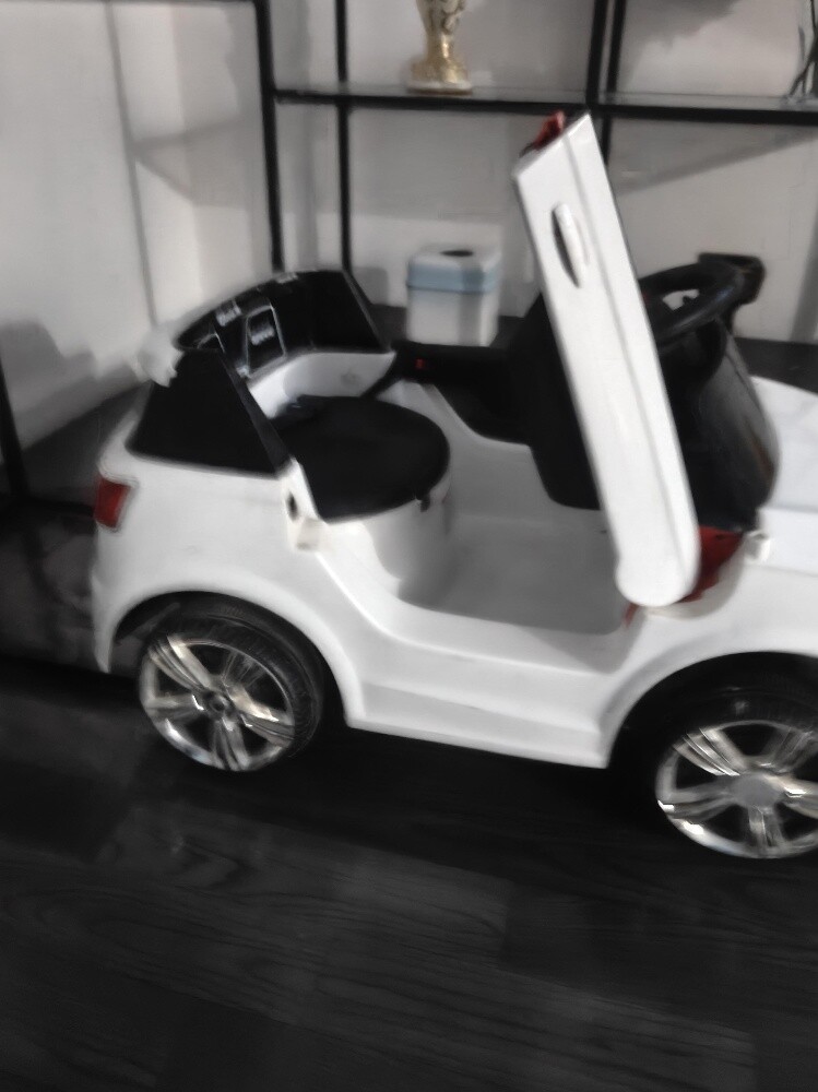 IKEA extendable Bed,carseat Sale - 4
