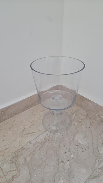 Clear Bowl / Decorative Vase - 1