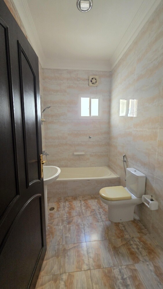 For Rent Villa in Umm Salal Ali
Loc - 18