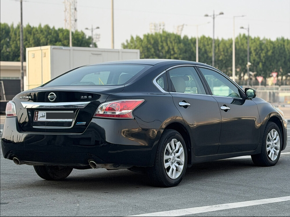 Nissan Altima perfect condition  - 6