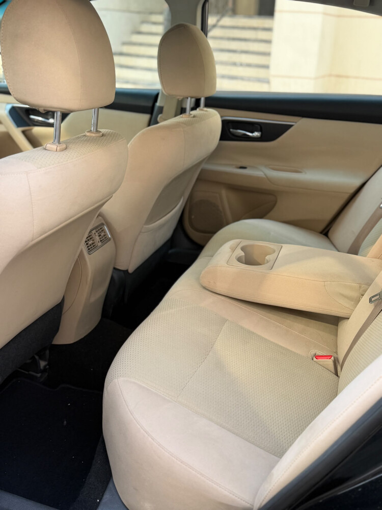 Nissan Altima perfect condition  - 5