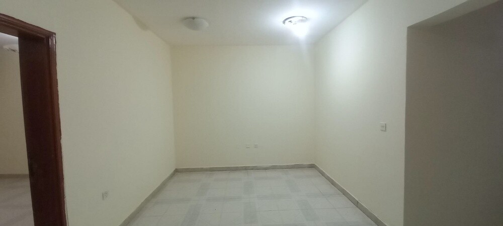 3 bhk apartment mutheir 4000 - 10