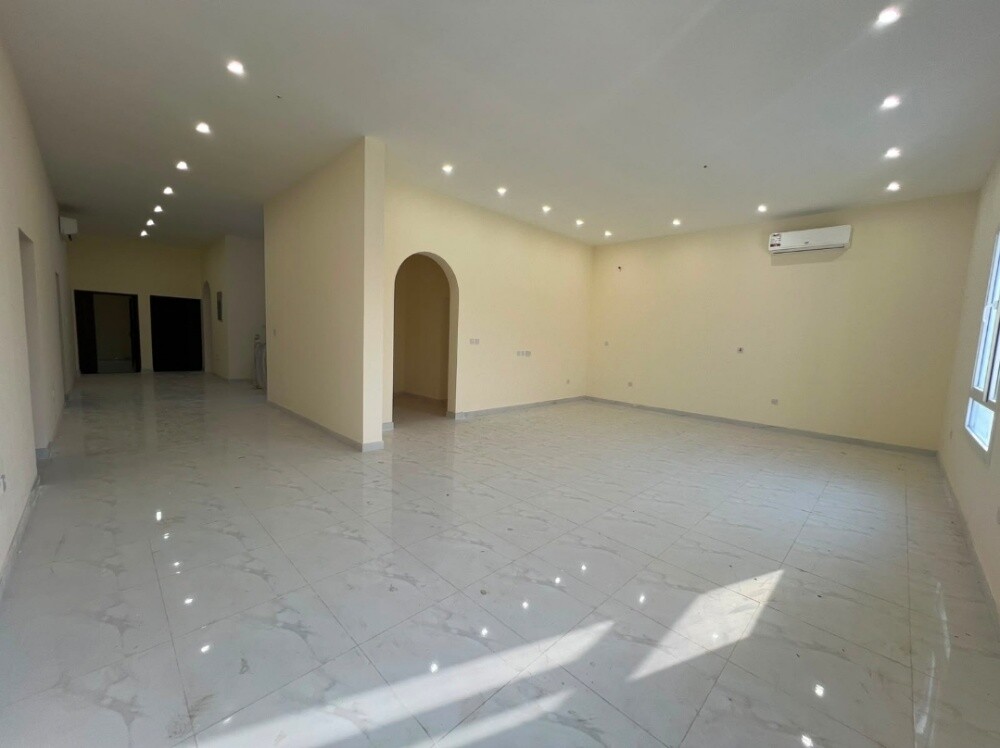فلا سكنيه للإيجار في معيذر - 2