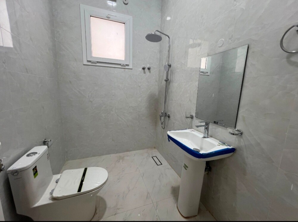 فلا سكنيه للإيجار في معيذر - 4