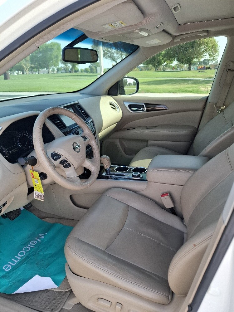 For sale: Nissan Pathfinder - 8