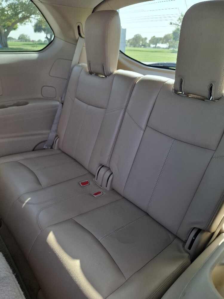 For sale: Nissan Pathfinder - 7