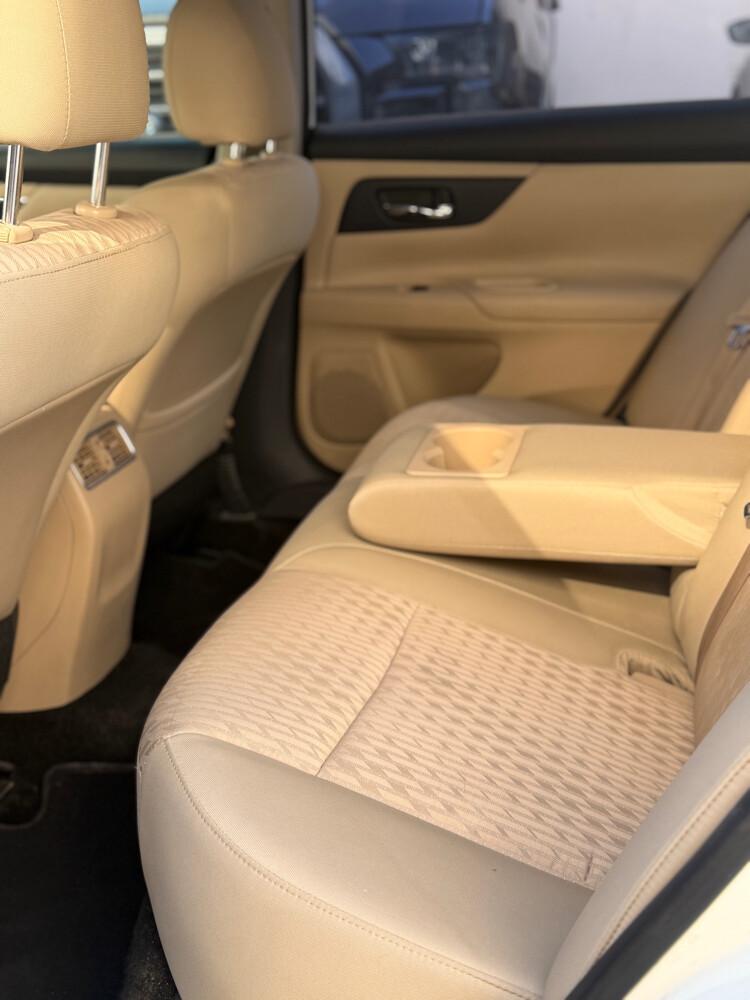 Nissan Altima perfect condition  - 7