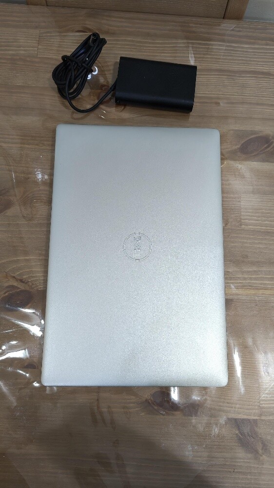 Dell Core i7 Gen10 - 3