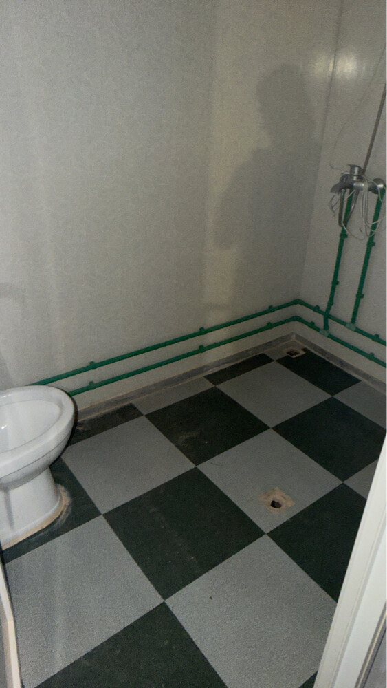 Toilet Trailer  - 4