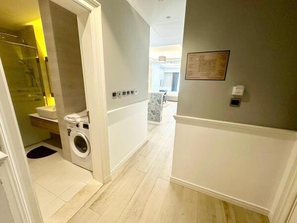 LUXURY FULLY FURNISHED STUDIO - 10