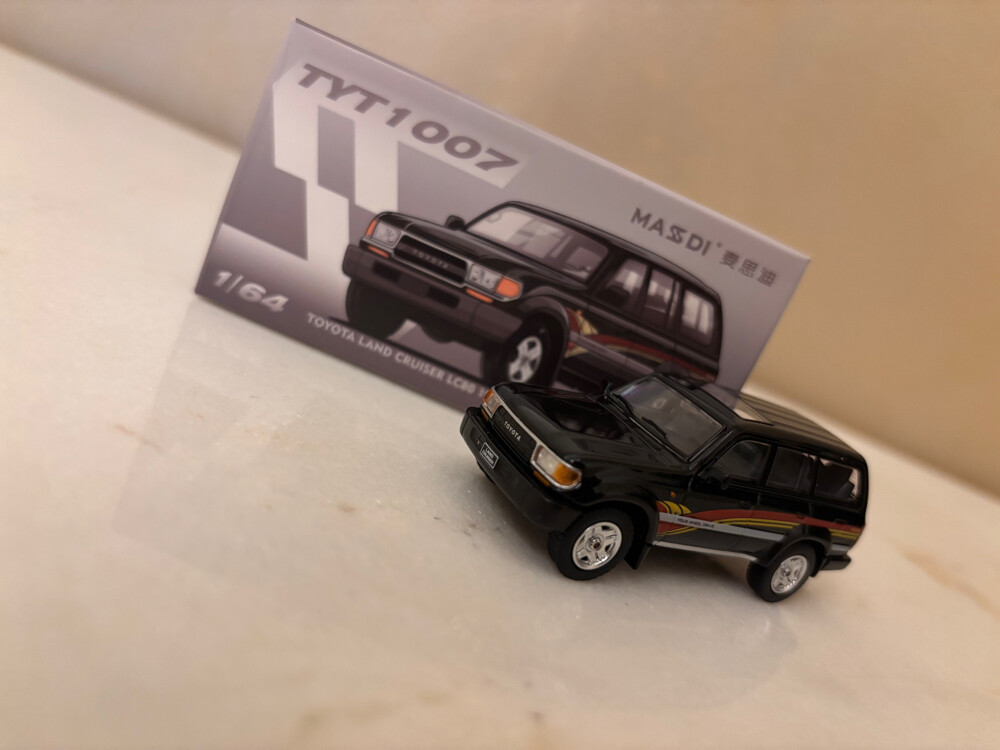 Toyota Land Cruiser - 4