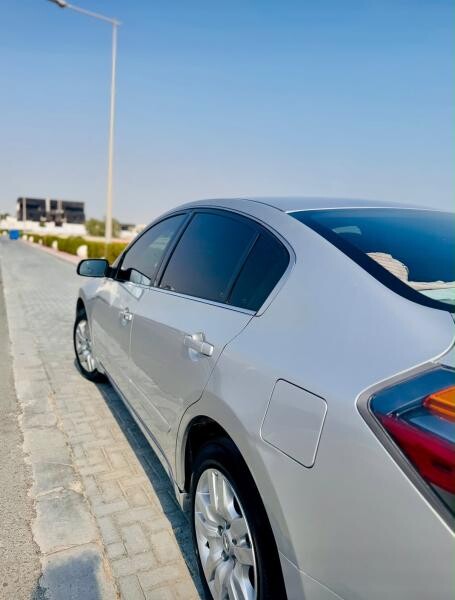 Nissan Altima 2012  Excellent C - 3