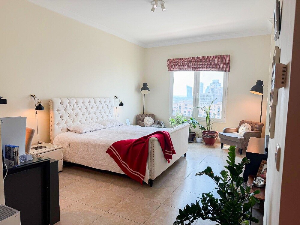 3bdr + direct Marina view - 1
