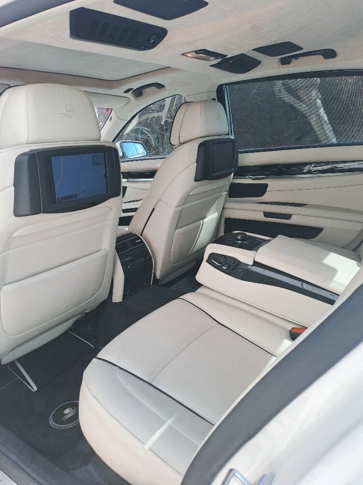 BMW 750 LI INDIVIDUELLE - 10