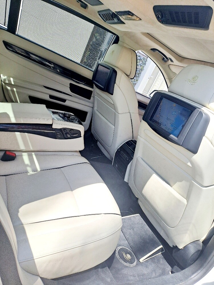 BMW 750 LI INDIVIDUELLE - 11