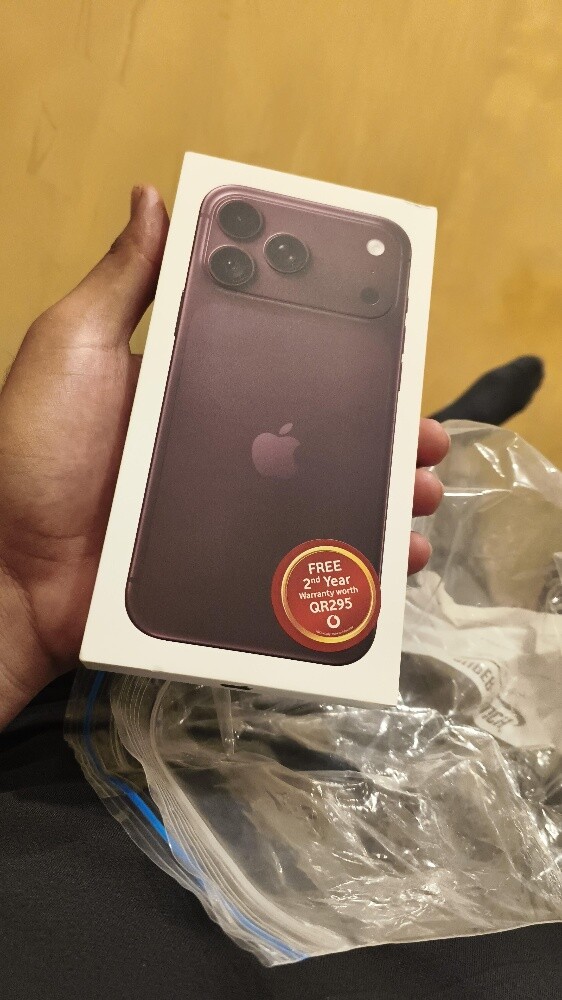Iphone 18 Pro Max 1 TB Burgundy - 1