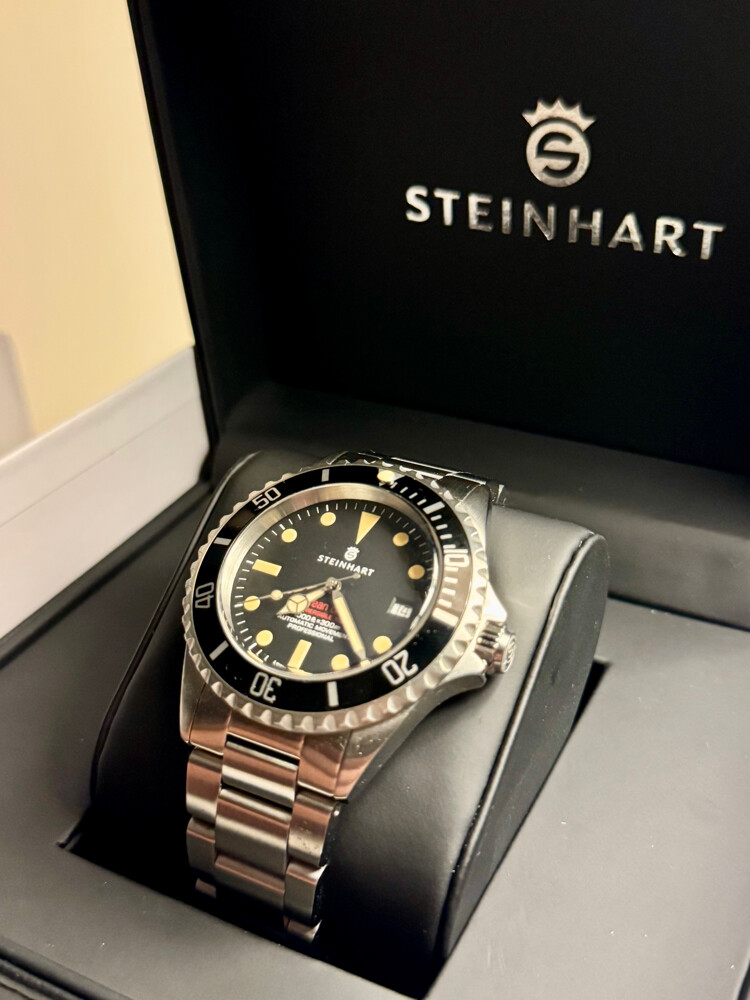 Steinhart Ocean One vintage RED Div - 2