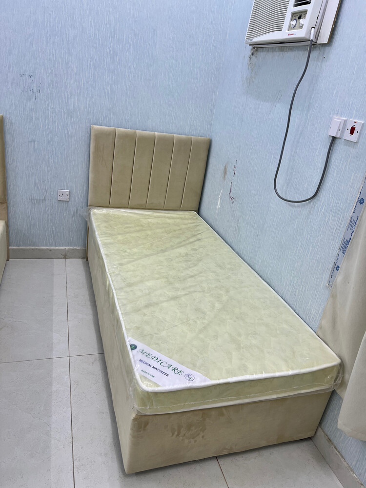 Online furniture 30408640 - 8