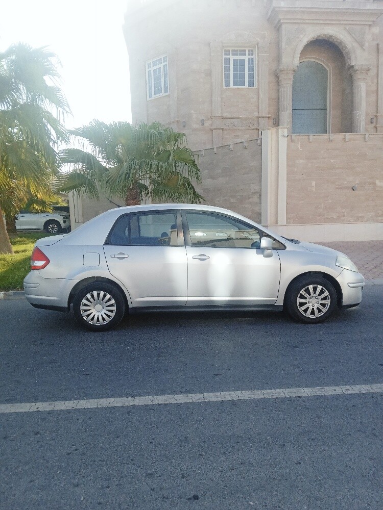 2012 Nissan tiida  - 3