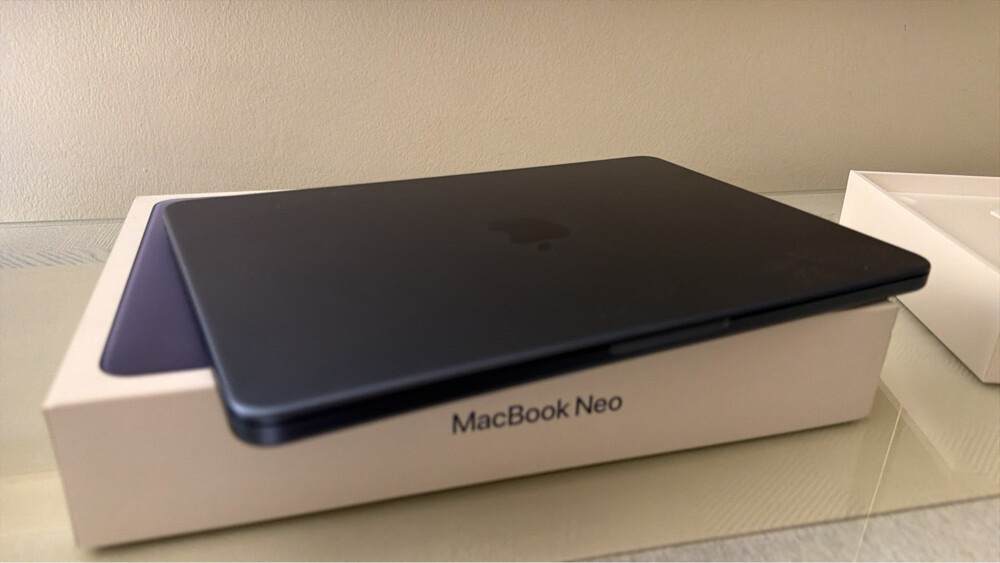 MacBook Neo - 4
