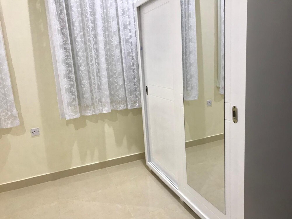 غرفة نوم كاملة  بحالة ممتازة - 2