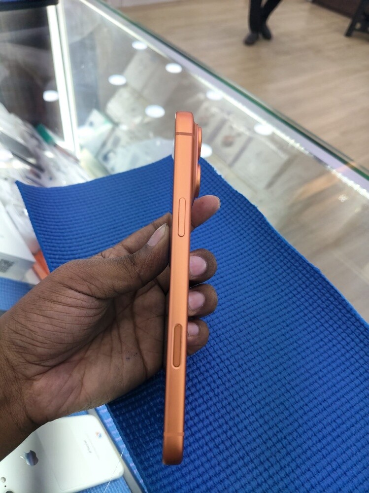 iPhone 17 Pro Max 256GB | 94% Batte - 5