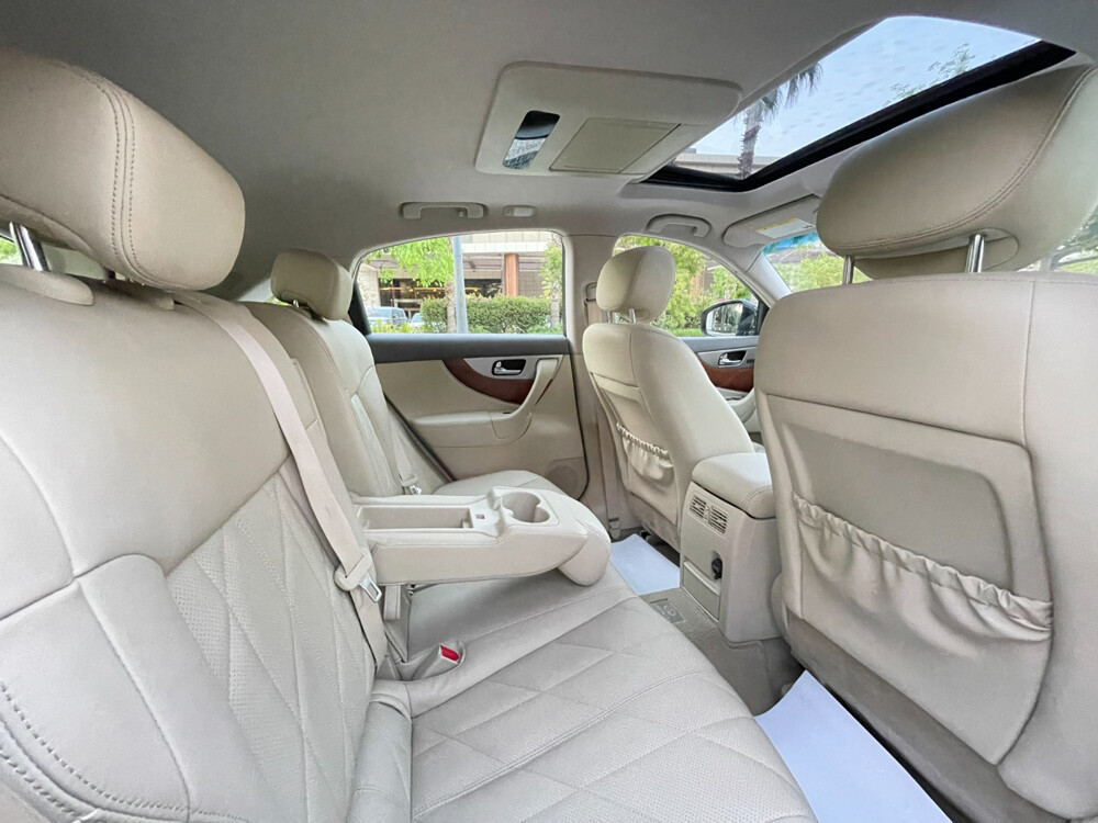 Infinity QX70 2015 - 12
