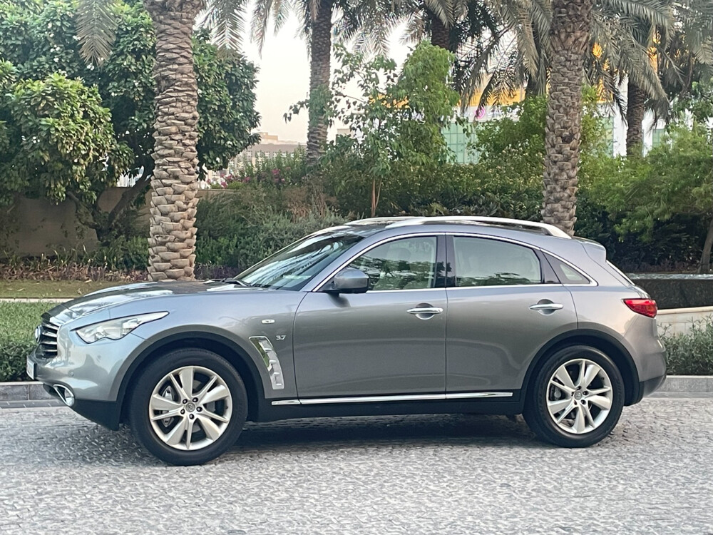 Infinity QX70 2015 - 3