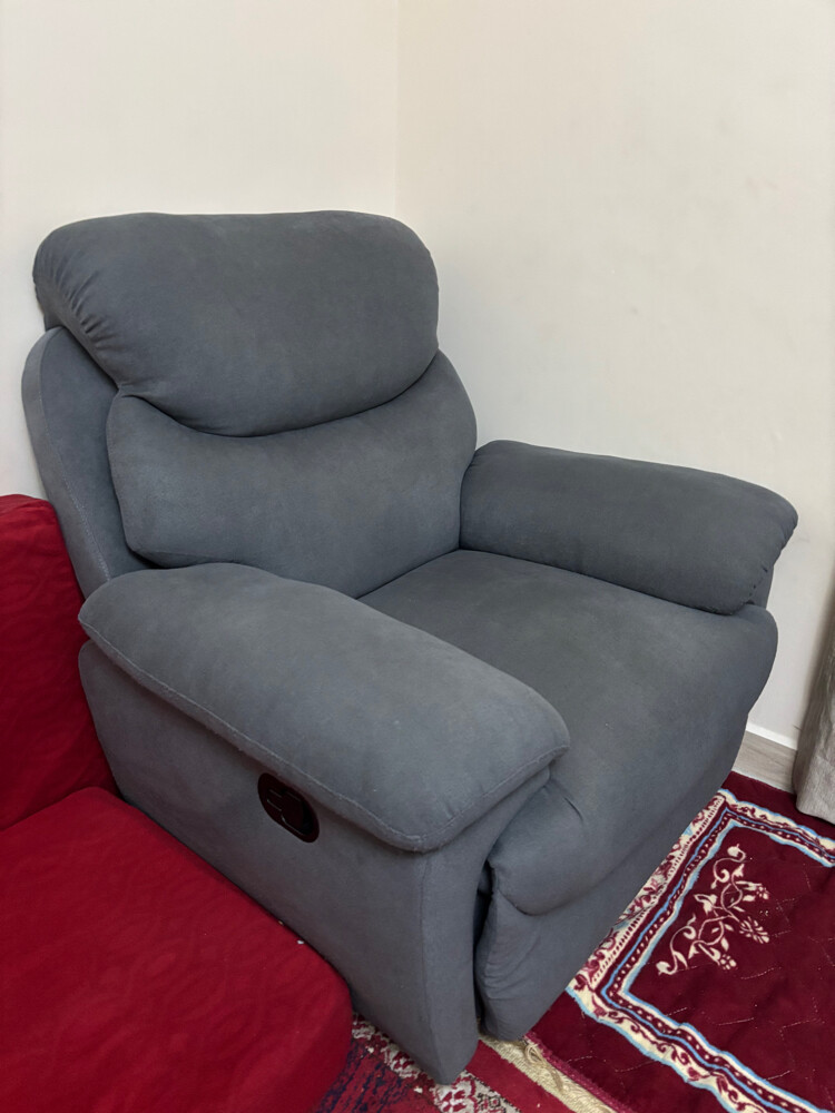 Recliner from Pan Home - 4