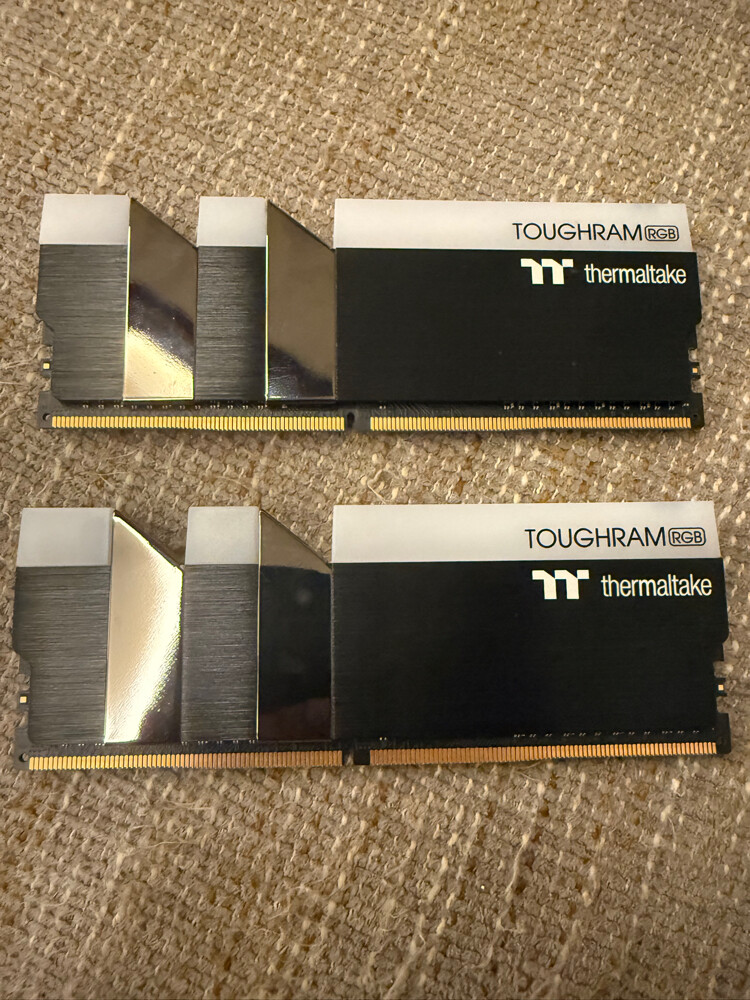 Highend DDR4 Ram 16 gb 3600mhz - 2
