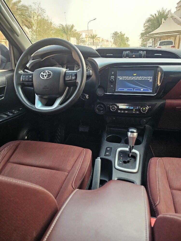 Hilux SR5 Automatic 2021 - 17
