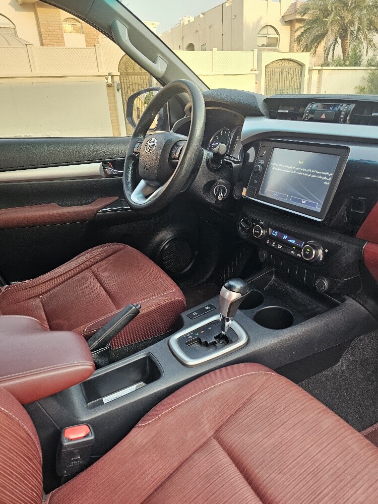 Hilux SR5 Automatic 2021 - 15
