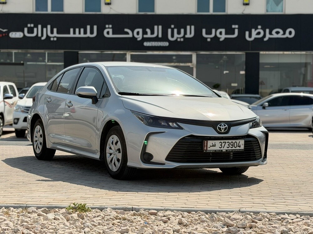 كرولا موديل ٢٠٢٣ فضي - 1