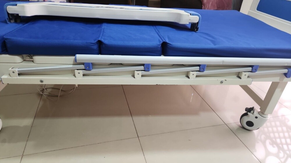 medical bed with metress - 1