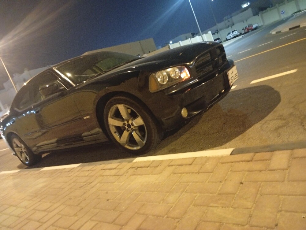 شارجر ٢٠١٠ ٨ سلندر نظيف - 2