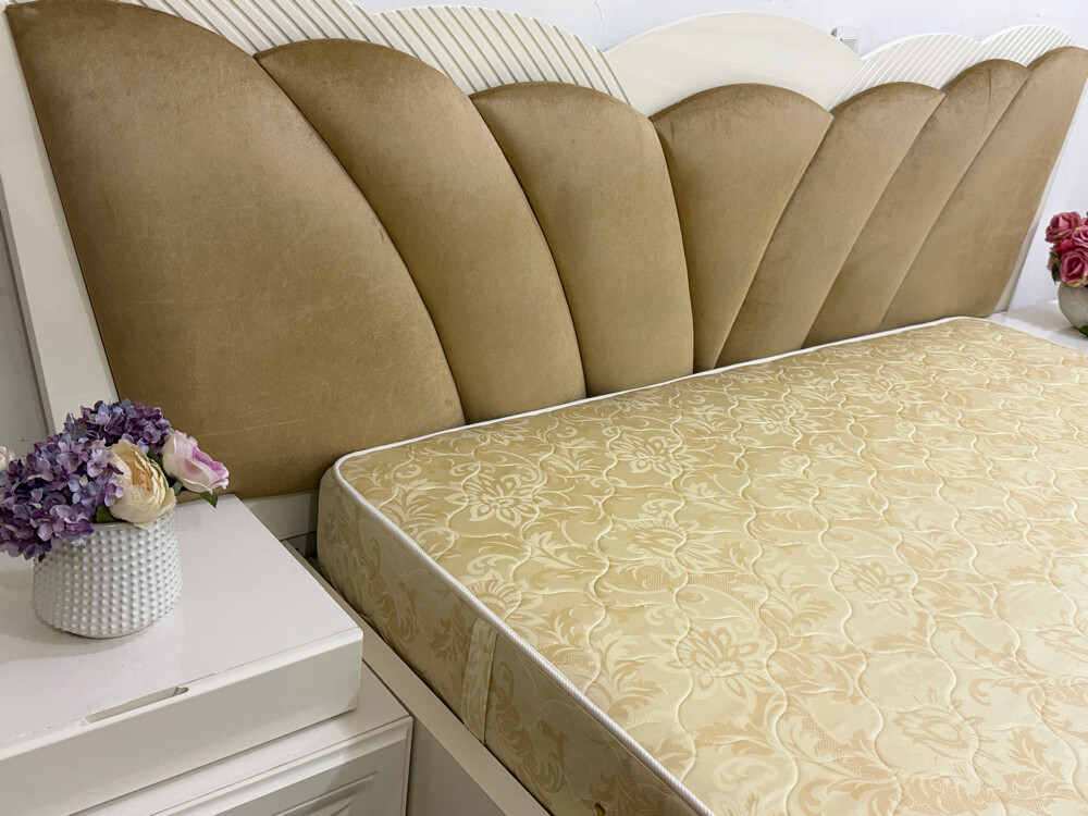 King Bedroom set For sale - 10