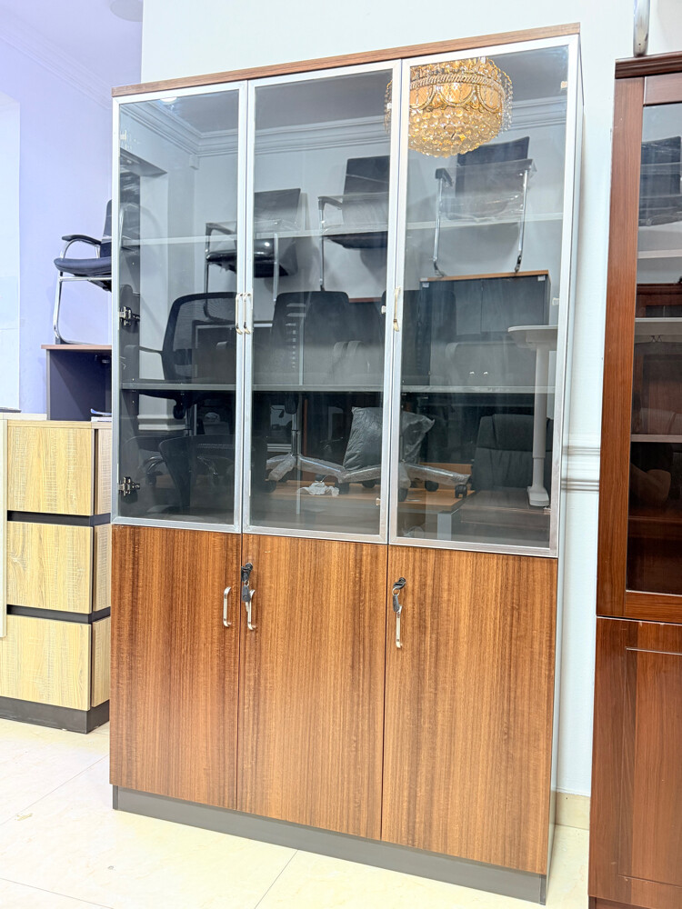 Used Office furniture sell - 17