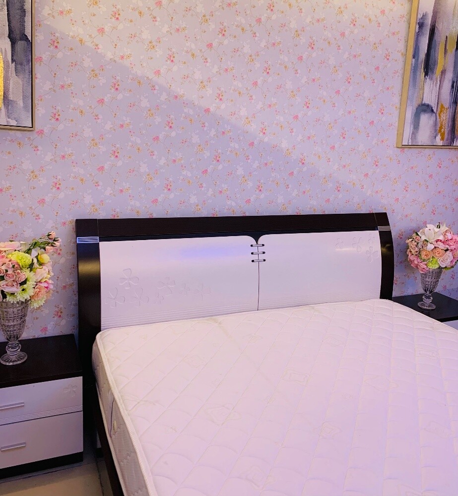 HOME CENTER  KING FULL BEDROOM SET. - 8