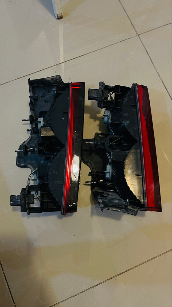 Tail Lights Dodge challenger 2013 - 2